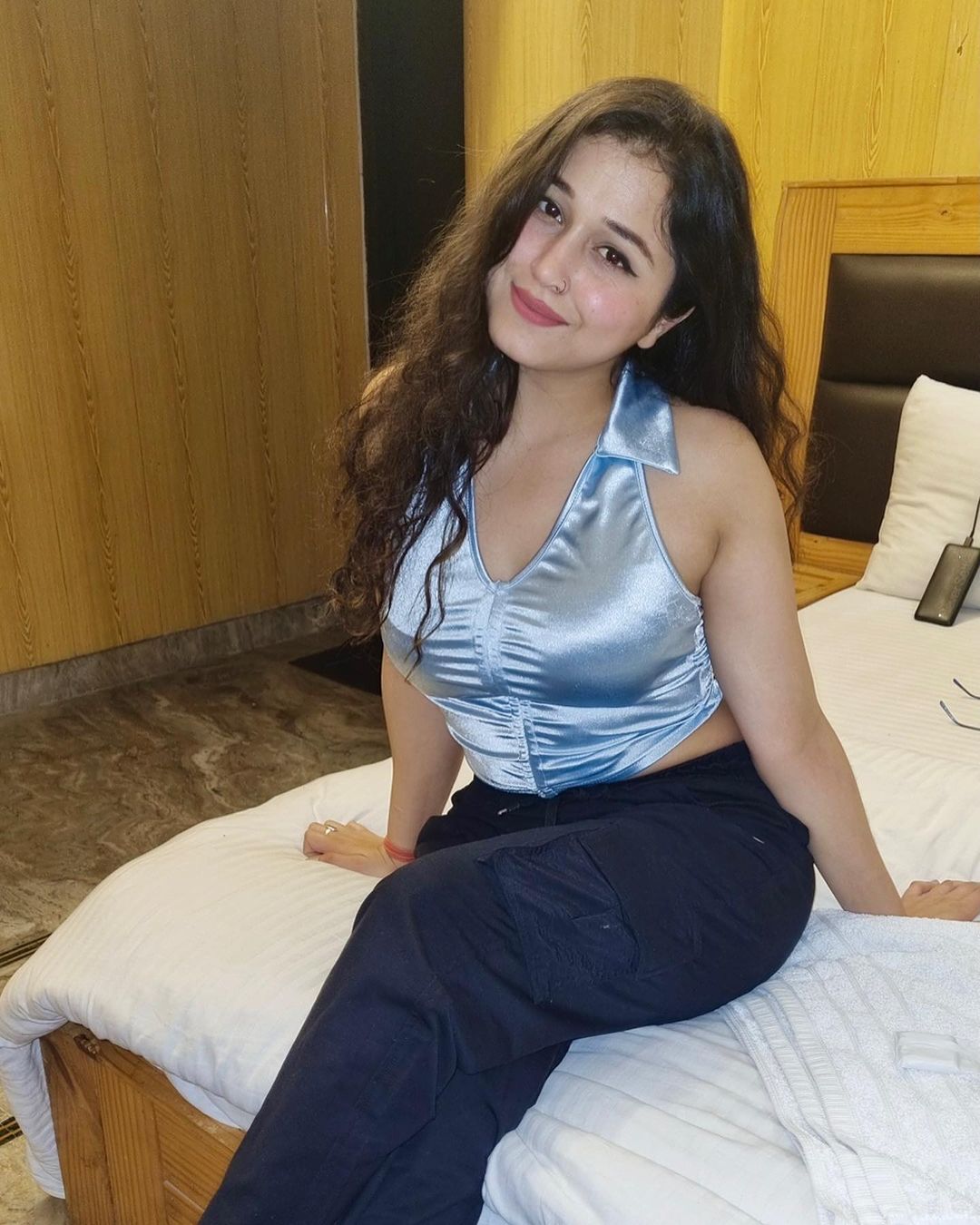 model Call Girls in Mumbai